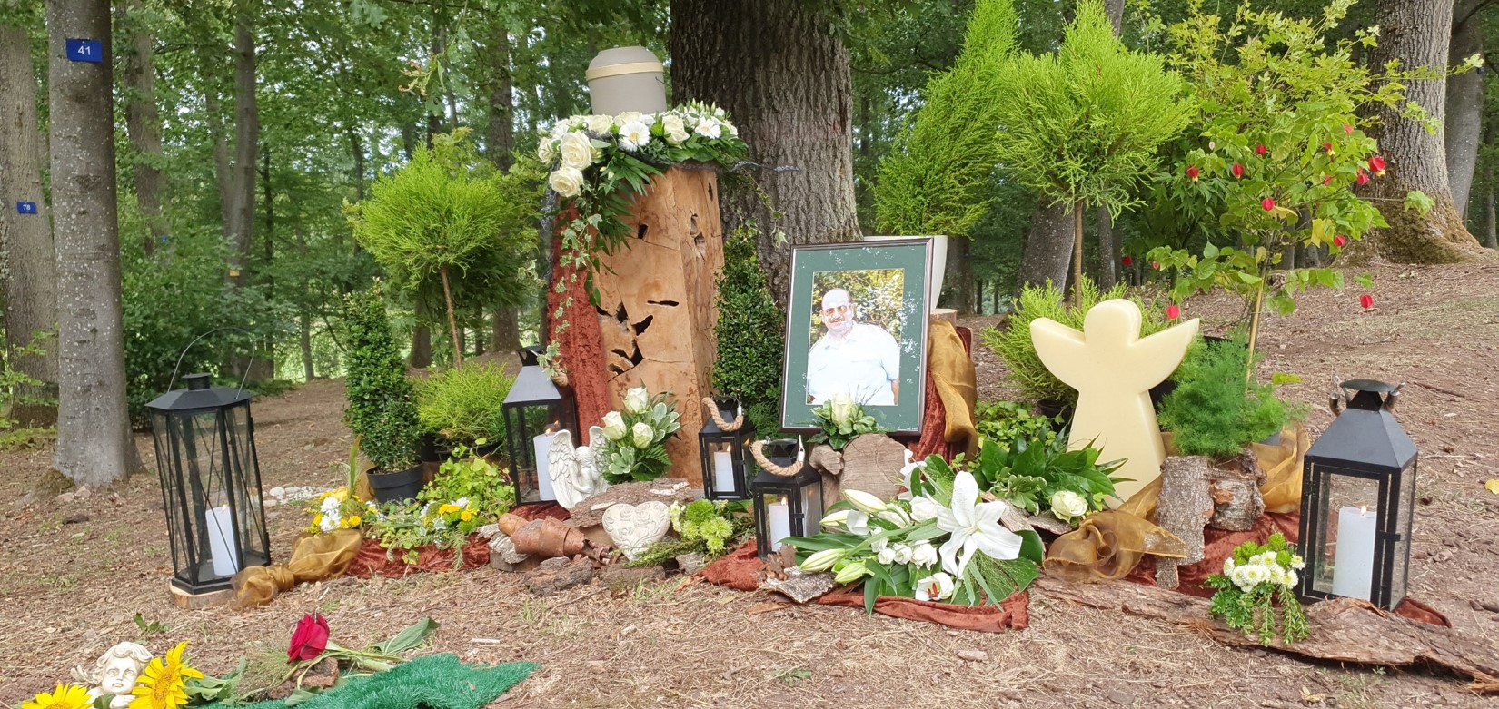 Trauerdekoration bei Wald- und Naturbestattungen – P&A Bestattungen